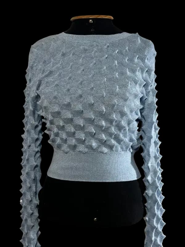 Blusa Manga Longa Texturizada 3D