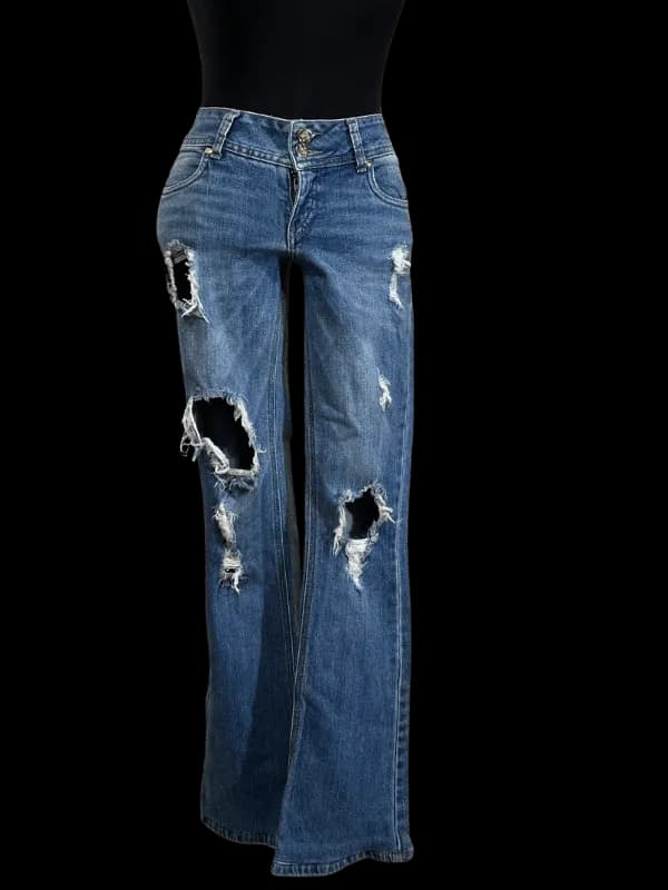 Calça jeans destroyed Revanche